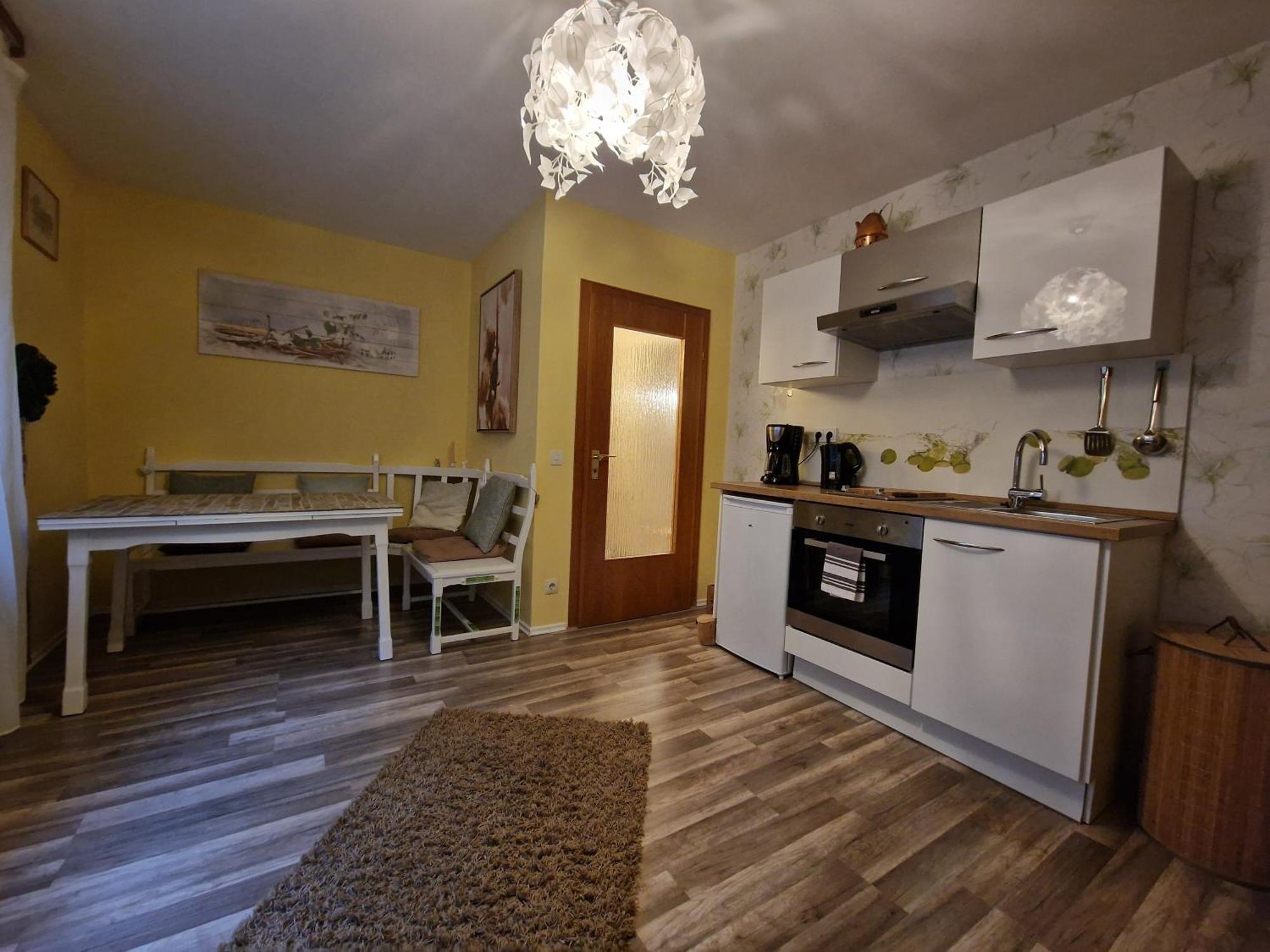 Marburg Apartment Pfiffige Luisa In Ruhiger Waldrandlage Mit Balkon Und Wintergarten Kültér fotó