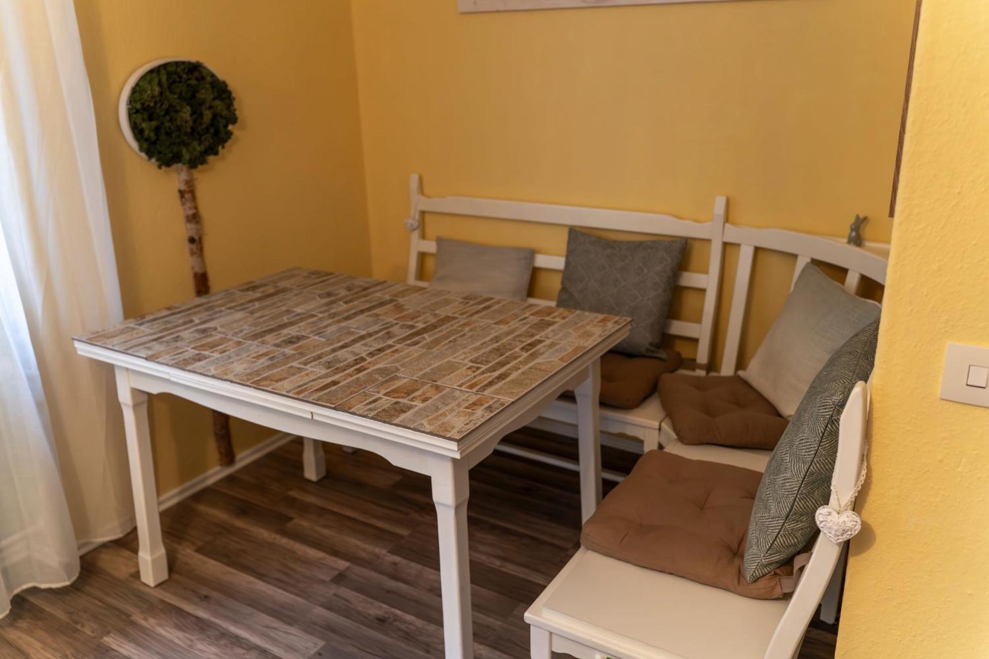 Marburg Apartment Pfiffige Luisa In Ruhiger Waldrandlage Mit Balkon Und Wintergarten Kültér fotó